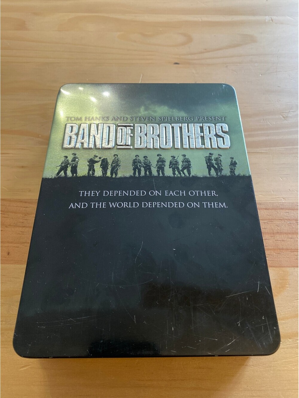 Band of Brothers Complete Series 6 DVD Collector’s Tin Box Set HBO 2002
